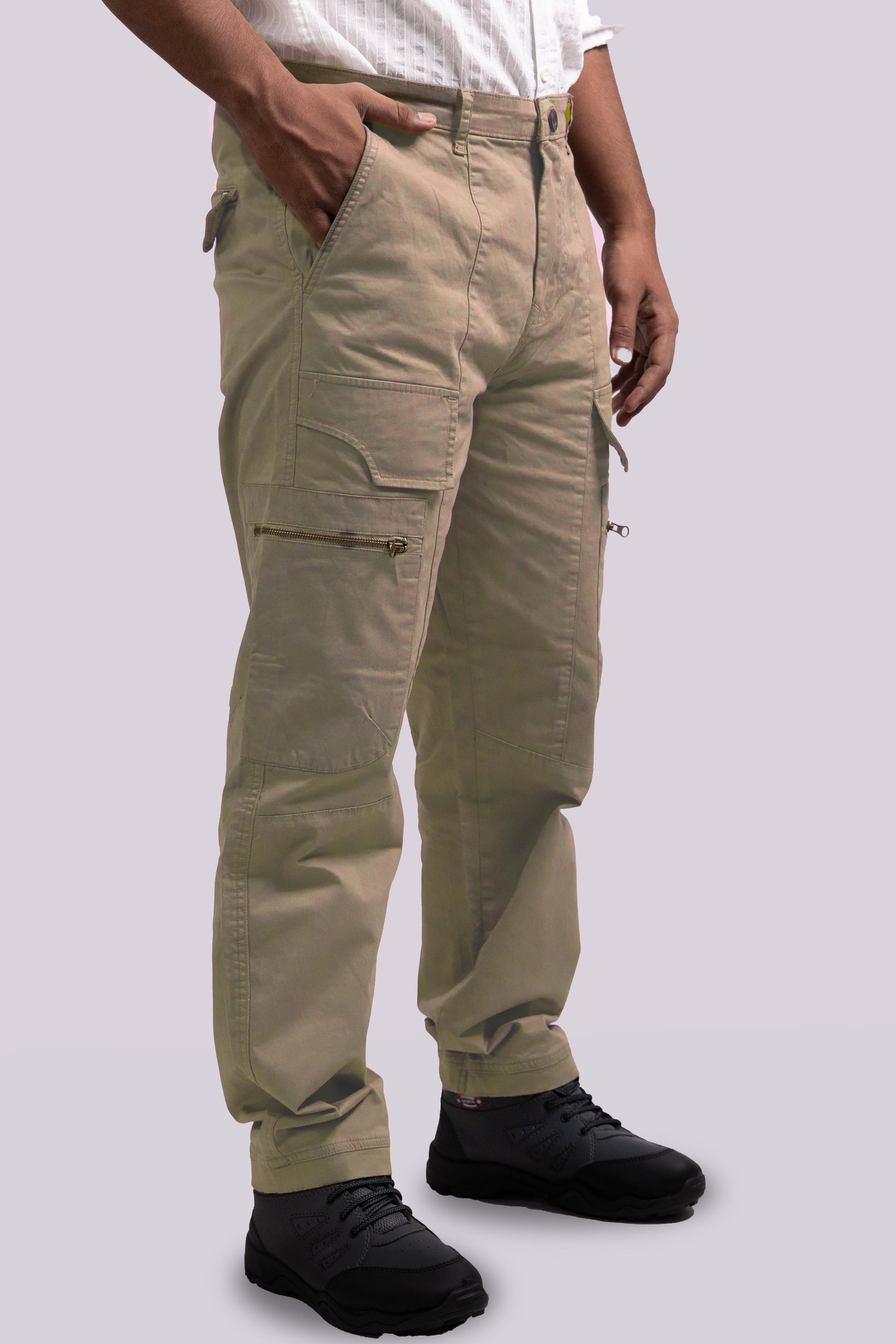 Men's Relaxed-Fit Khaki Cargo Pants