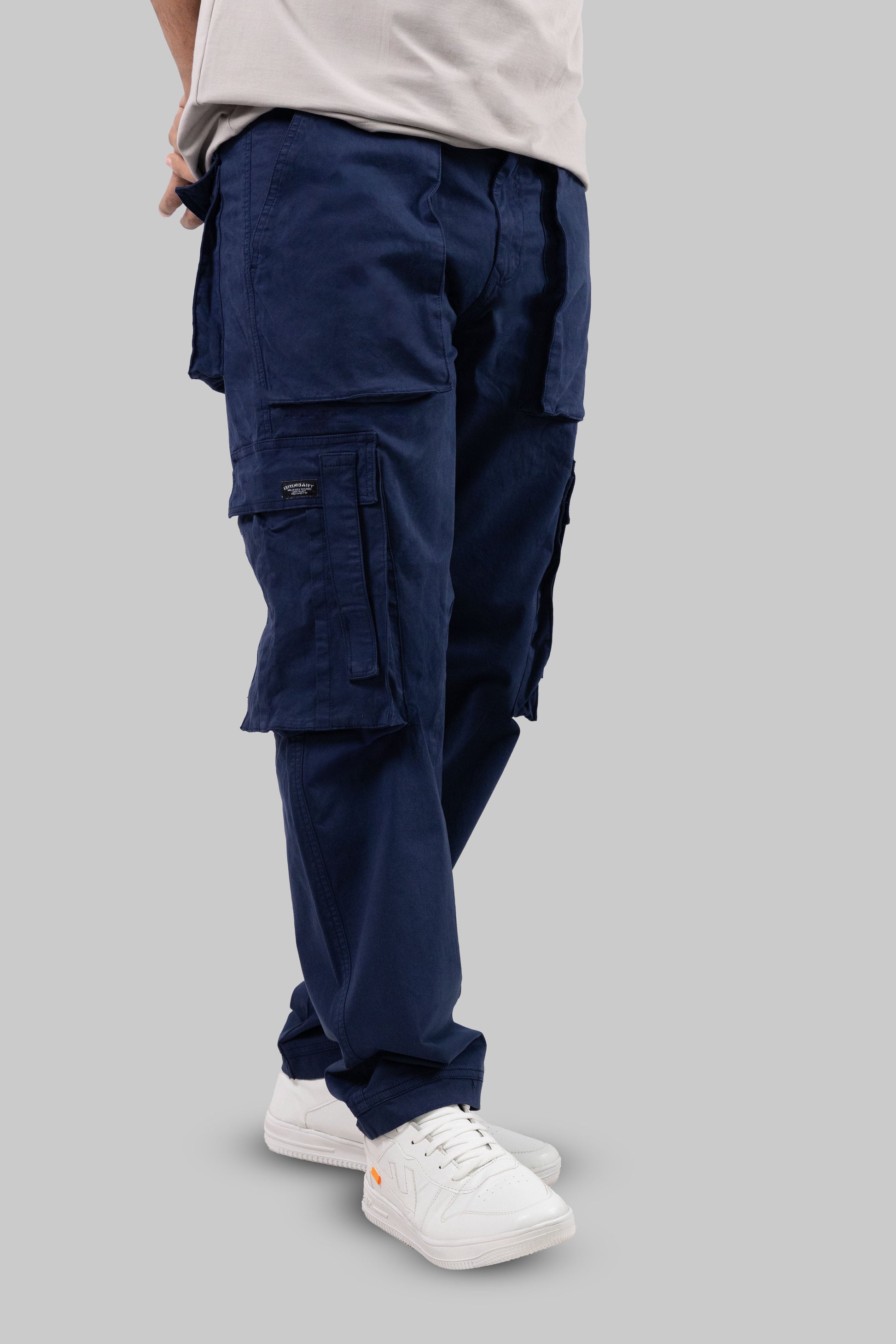 ?Ž£Durable Men?Ž“s Blue Cargo Pants with Reinforced Knees