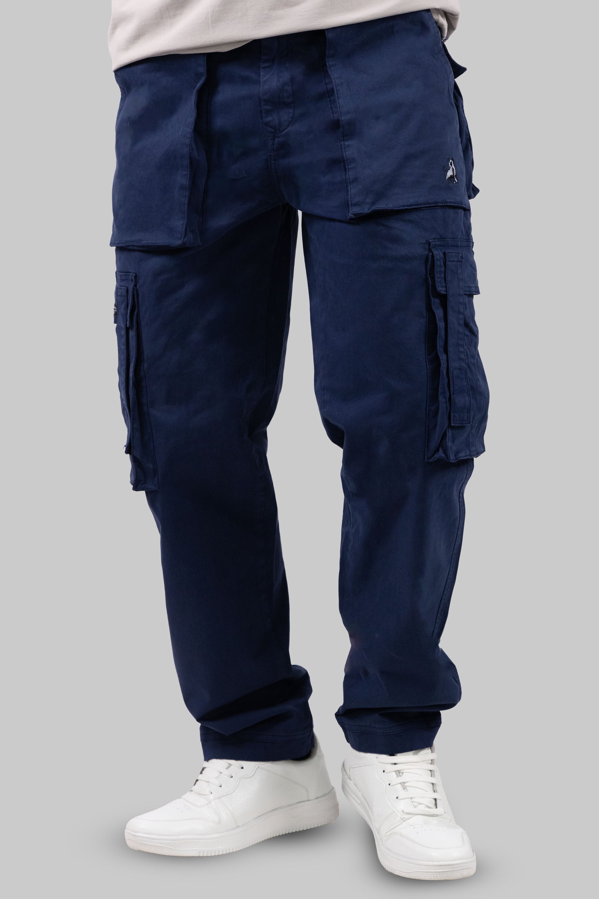 ?Ž£Durable Men?Ž“s Blue Cargo Pants with Reinforced Knees